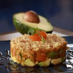 Tartare di pesce con avocado