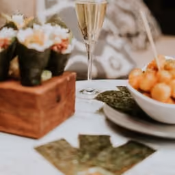 Temaki con salmone