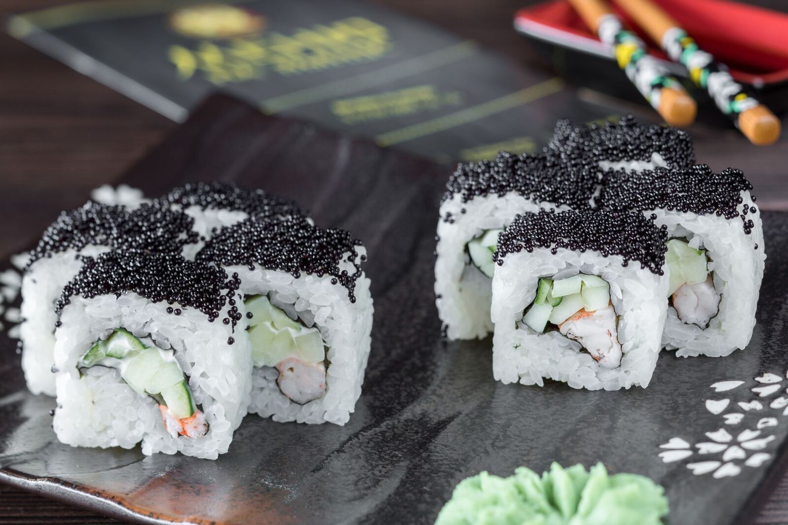 Roll con sesamo nero